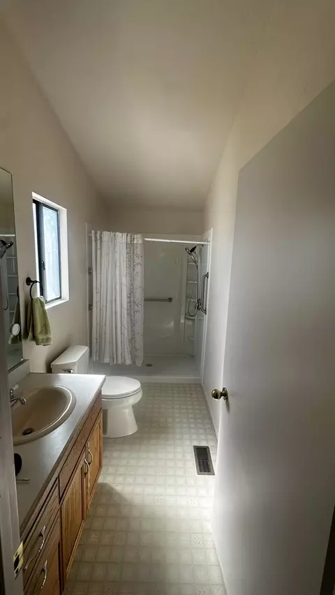 4590 Hickory Trl, Redding, CA 96003 photo 6