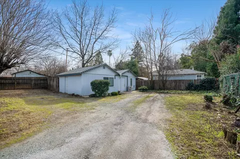 Exterior - 409 Smile Pl, Redding, CA 96001 photo 13 of 14