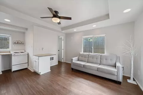 Living - 409 Smile Pl, Redding, CA 96001 photo 3 of 5