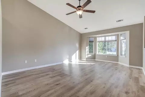 Living - 3384 Billings Dr, Redding, CA 96002 photo 2 of 3