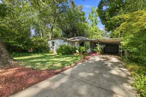 Exterior - 664 Loma St, Redding, CA 96003 photo 13 of 14