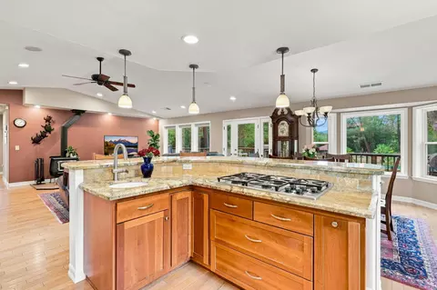 Kitchen - 13272 Opal Way, Redding, CA 96003 photo 2 of 6