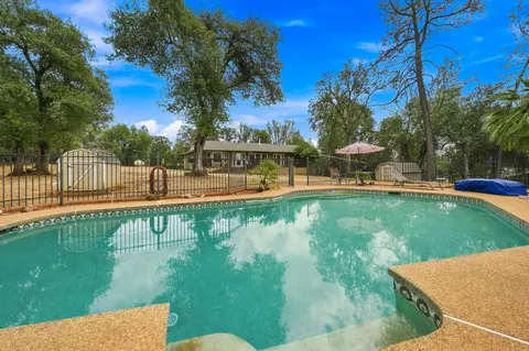 Exterior - 13272 Opal Way, Redding, CA 96003 photo 7 of 11