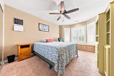 Bedroom - 13272 Opal Way, Redding, CA 96003 photo 3 of 3