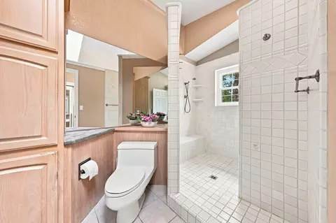Bath - 13272 Opal Way, Redding, CA 96003 photo 2 of 7