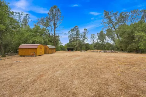 Exterior - 13272 Opal Way, Redding, CA 96003 photo 10 of 11