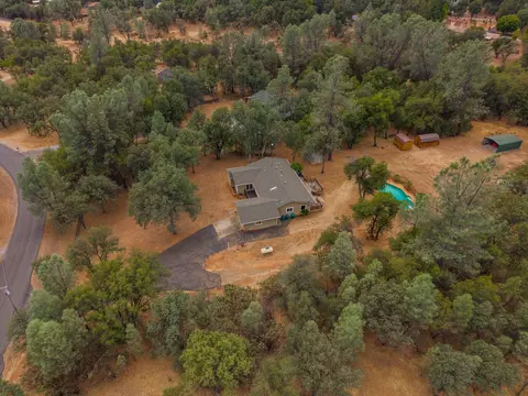 View/Area - 13272 Opal Way, Redding, CA 96003 photo 2 of 2