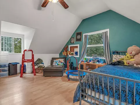 Bedroom - 28026 State Highway 44, Shingletown, CA 96088 photo 6 of 7