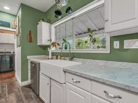 Kitchen - 28026 State Highway 44, Shingletown, CA 96088 photo 4 of 6