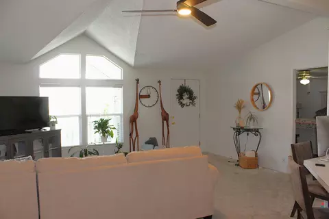 1318 Mountain Shadows Blvd, Redding, CA 96003 photo 5