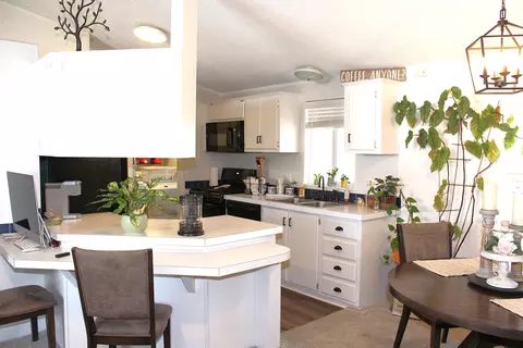 1318 Mountain Shadows Blvd, Redding, CA 96003 photo 7