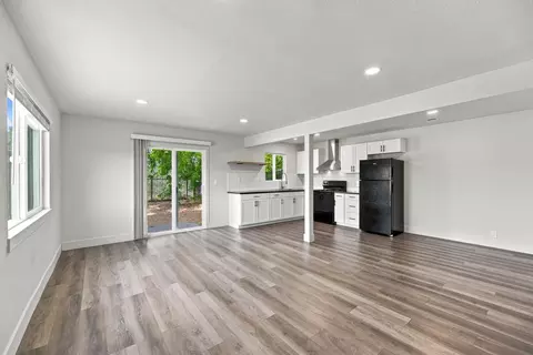 Living - Undisclosed, Redding, CA 96003 photo 2 of 3