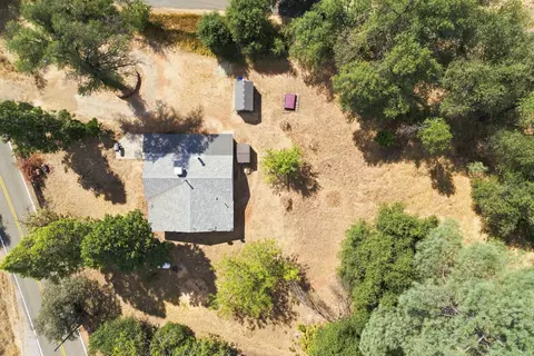 View/Area - 10052 Harley Leighton Rd, Redding, CA 96003 photo 2 of 2