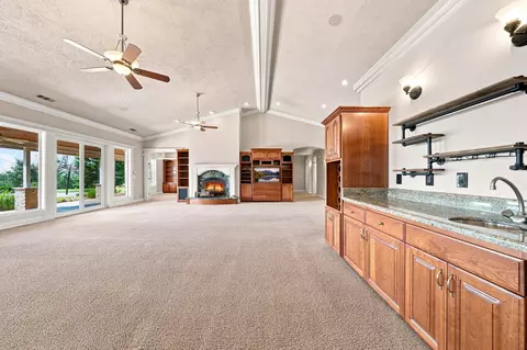 Living - 13387 Lark Ct, Redding, CA 96003 photo 7 of 9