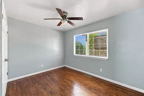 Bedroom - 646 Ridge Rd, Redding, CA 96003 photo 8 of 8