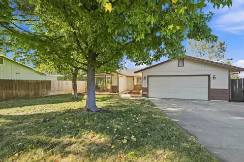 Exterior - 2252 Badger Ct, Redding, CA 96001 photo 3 of 8