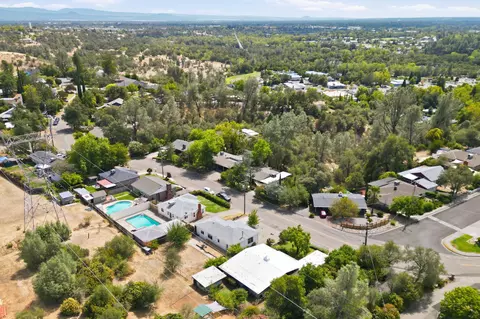 View/Area - 1750 Barbara Rd, Redding, CA 96003 photo 6 of 6