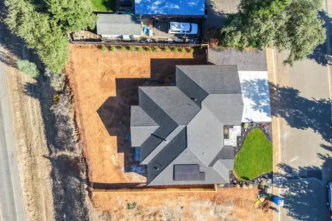 View/Area - 4870 Dandelion Dr, Redding, CA 96002 photo 2 of 2