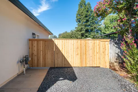 Exterior - 4870 Dandelion Dr, Redding, CA 96002 photo 14 of 17