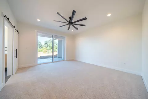 Bedroom - 4870 Dandelion Dr, Redding, CA 96002 photo 5 of 7