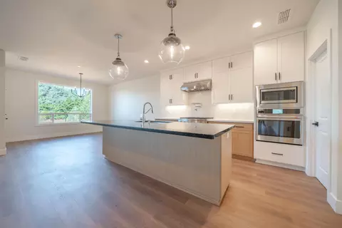 Kitchen - 4870 Dandelion Dr, Redding, CA 96002 photo 1 of 7