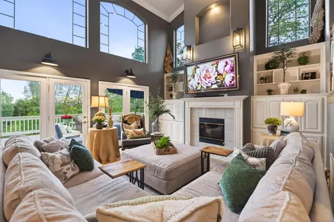 Living - 8725 Landmark Cir, Redding, CA 96001 photo 1 of 4
