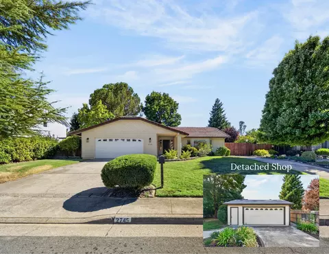 2745 Amethyst Way, Redding, CA 96003