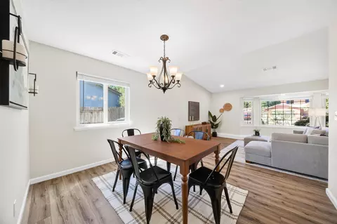 Dining - 2745 Amethyst Way, Redding, CA 96003 photo 2 of 3