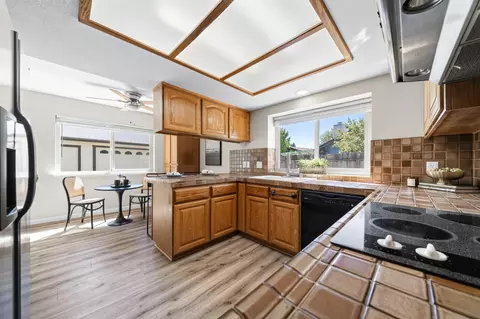 Kitchen - 2745 Amethyst Way, Redding, CA 96003 photo 1 of 4