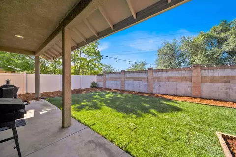 Exterior - 4178 Sunflower Dr, Redding, CA 96001 photo 5 of 7