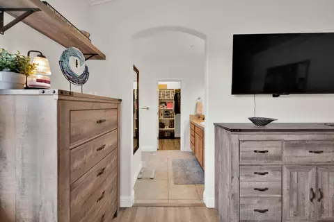 Entry Way - 4178 Sunflower Dr, Redding, CA 96001 photo 4 of 6
