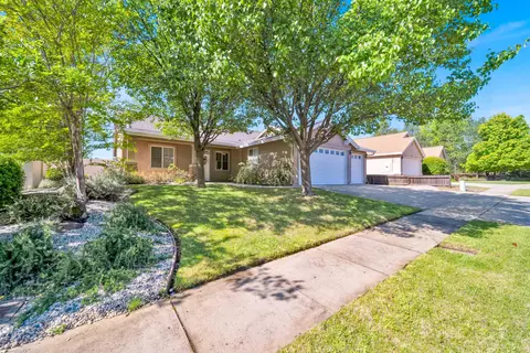 Exterior - 4178 Sunflower Dr, Redding, CA 96001 photo 7 of 7