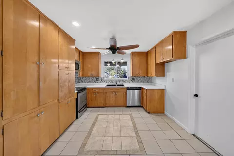 Kitchen - 1458 Hemlock Ave, Anderson, CA 96007 photo 2 of 2