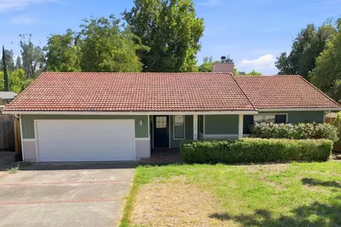 Exterior - 1437 Casa Vereda Way, Redding, CA 96003 photo 2 of 14