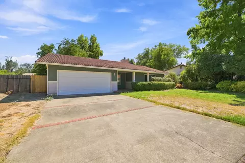 Exterior - 1437 Casa Vereda Way, Redding, CA 96003 photo 12 of 14
