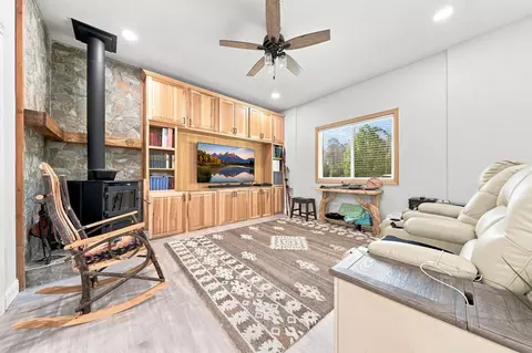Other - 11970 Quartz Hill Rd, Redding, CA 96003 photo 4 of 12