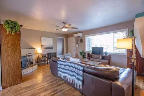 4549 Harrison Ave, Redding, CA 96001 photo 6