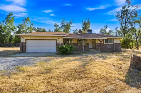 5058 Smokey Rd, Anderson, CA 96007