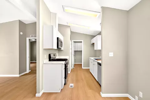 Kitchen - 399 Yolla Bolly Trl, Redding, CA 96003 photo 1 of 3