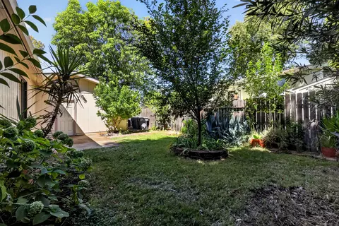 Exterior - 399 Yolla Bolly Trl, Redding, CA 96003 photo 8 of 9