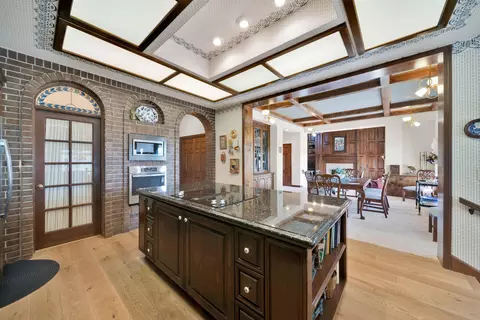 Kitchen - 1744 N Bechelli Ln, Redding, CA 96002 photo 4 of 7