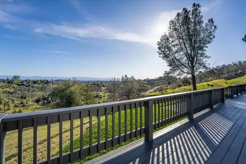 Exterior - 15189 Mountain Shadows Dr, Redding, CA 96001 photo 5 of 5
