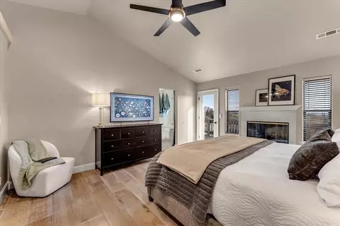 Bedroom - 15189 Mountain Shadows Dr, Redding, CA 96001 photo 1 of 4
