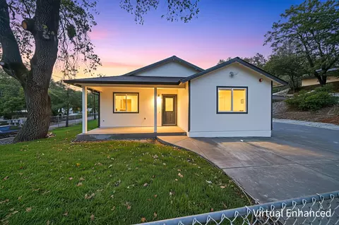 729 Shasta Park Dr, Shasta Lake, CA 96019