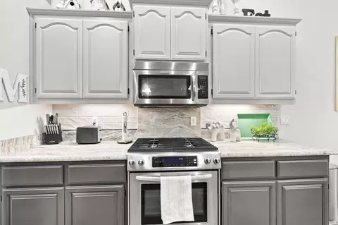 Kitchen - 3140 Copper Creek Dr, Redding, CA 96002 photo 5 of 5