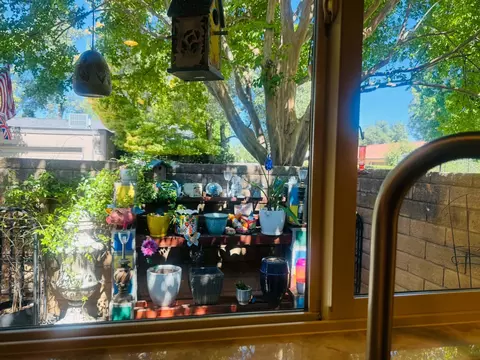 Exterior - 1902 Bechelli Ln, Redding, CA 96002 photo 1 of 17