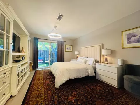 Bedroom - 1902 Bechelli Ln, Redding, CA 96002 photo 2 of 4