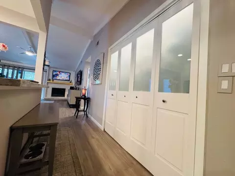 Entry Way - 1902 Bechelli Ln, Redding, CA 96002 photo 2 of 2