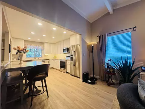 Kitchen - 1902 Bechelli Ln, Redding, CA 96002 photo 2 of 2