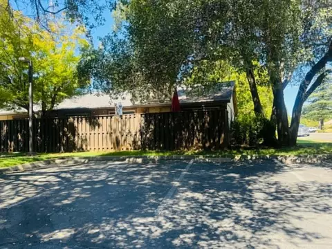 Exterior - 1902 Bechelli Ln, Redding, CA 96002 photo 13 of 17